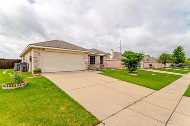 701 Overton Dr, Wylie, TX 75098 - photo 3