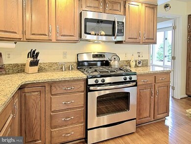 20880 Channel Ct, Sterling, VA 20165 - photo 6