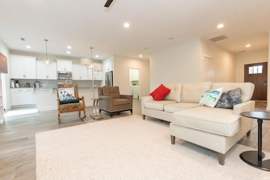 5300 Gravenstein Ct, Evansville, IN 47711 - photo 4