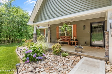 06-3033 Lazy River Ln23