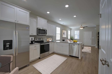 715 Camden Cir unit 715, Augusta, GA 30909 - photo 4