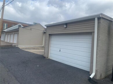 110 W Frankford St unit 2, Bethlehem, PA 18018 - photo 3