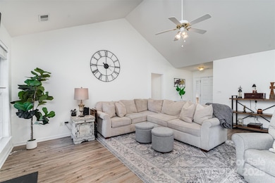 7520 Shadowstone Dr, Charlotte, NC 28270 - photo 6