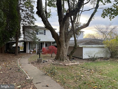 18 E Howard St, Dallastown, PA 17313 - photo 2