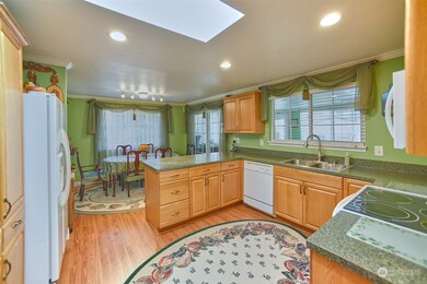 1725 106th St SW, Everett, WA 98204 - photo 6