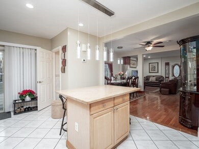 75 Walnut St unit 75, Everett, MA 02149 - photo 7