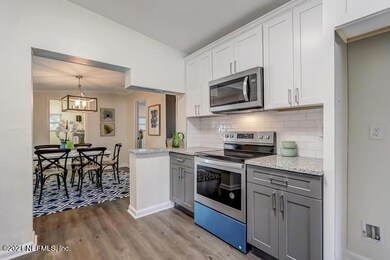 5625 Kimbrell Dr S, Jacksonville, FL 32210 - photo 3