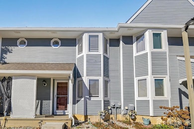 21 Regal Dr, Monmouth Junction, NJ 08852 - photo 2