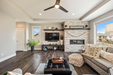 802 Timberview Dr, Adel, IA 50003 - photo 6