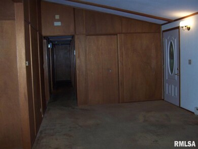 5820 W Charter Oak Rd, Peoria, IL 61615 - photo 6