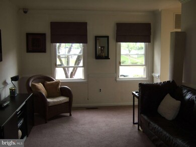 7456 Colton Ln, Manassas, VA 20109 - photo 6