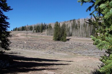 734 S Snowflake Ln unit BH unit 3 blk-B lot4, Brian Head, UT 84719 - photo 7