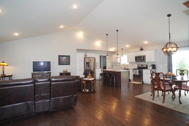 353 Abby Ln, Batesville, IN 47006 - photo 2