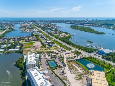 Intracoastal Views/Easy Access to Beach