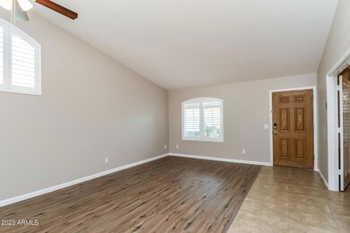 004-photo-living-room-11293432