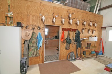 1017 County Road 456, Hondo, TX 78861 - photo 6