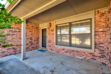 2605 SE Vicksburg St, Bartlesville, OK 74006 - photo 2