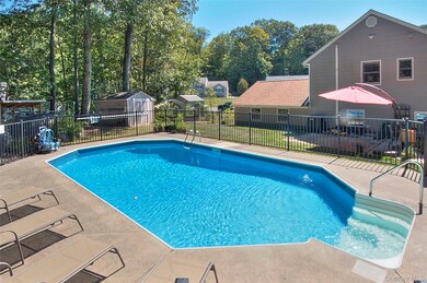 43 Brandywine Crossing, Newburgh, NY 12550 - photo 4