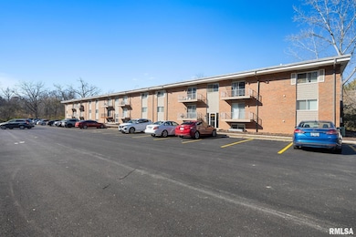 2315 W Cannes Dr unit A, Peoria, IL 61615 - photo 3