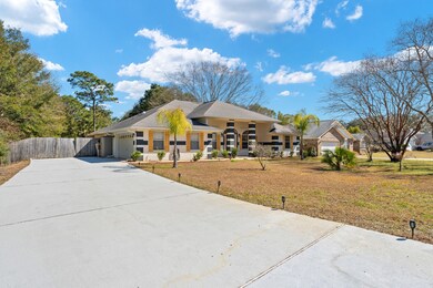 2440 Sunrise Dr, Navarre, FL 32566 - photo 3