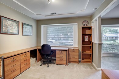 1026 Cheshire Ln, Houston, TX 77018 - photo 7