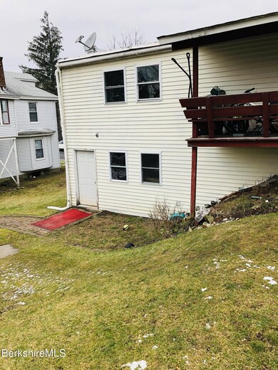 255 Linden St, Pittsfield, MA 01201 - photo 3