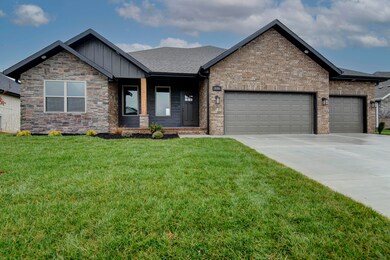 516 N Kilkenny Way, Nixa, MO 65714 - photo 2