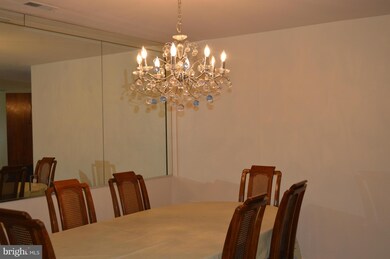 3031 Fallstaff Rd unit 207C, Baltimore, MD 21209 - photo 6