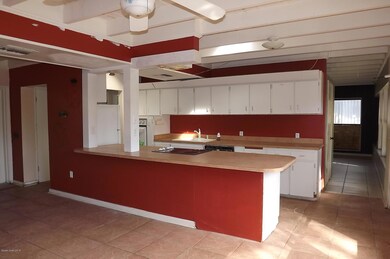 3 Azalea Dr - Family Room (4)