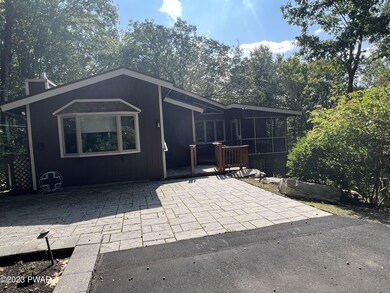 805 Oak Ct, Hawley, PA 18428 - photo 2