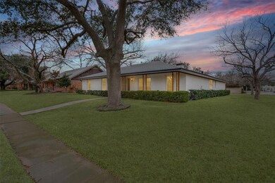 4955 Creighton Dr, Dallas, TX 75214 - photo 2