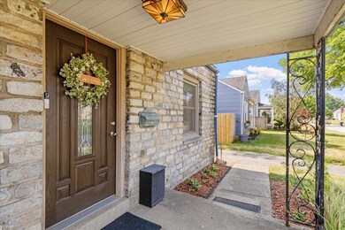 142 Letchworth Ave, Columbus, OH 43204 - photo 3