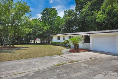 10706 Merida Dr, Jacksonville, FL 32218 - photo 2