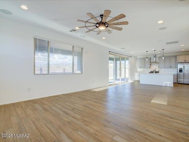 10-10081 S Moonlit Riverwalk trail-7