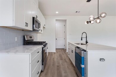 1273 Oakmont Bend Dr, Houston, TX 77091 - photo 7