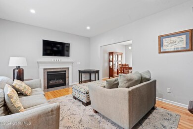 22-web-or-mls-2762-w-lydius-st