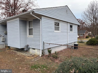 41 Pendleton Rd, Fredericksburg, VA 22405 - photo 5