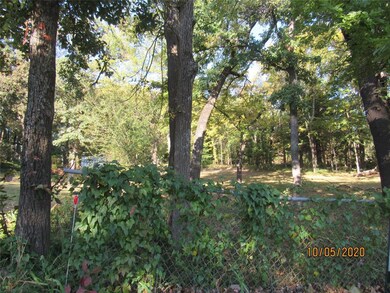 715 S Lillis Ln, Denison, TX 75020 - photo 2