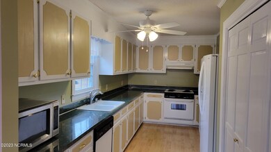 631 Davenport Farm Rd, Winterville, NC 28590 - photo 7