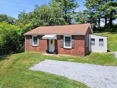 509 Peppers Ferry Rd, Pulaski, VA 24301 - photo 3