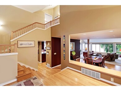 7617 W Mercer Way, Mercer Island, WA 98040 - photo 3