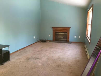 8871 Chipmunk Ln, Tobyhanna, PA 18466 - photo 4