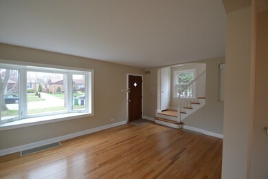 10000 Drury Ln, Westchester, IL 60154 - photo 4