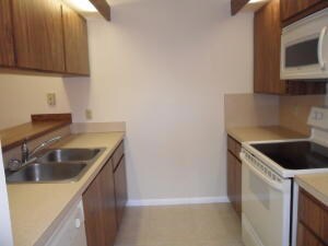 1226 12th Ct, Jupiter, FL 33477 - photo 3