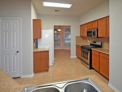 2330 Village Leaf Dr, Spring, TX 77386 - photo 4