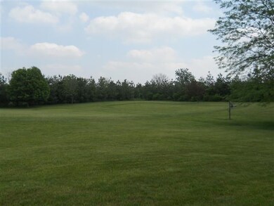 7107 W Maple Grove Rd, Huntington, IN 46750 - photo 3