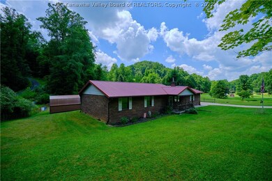 1529 Rocky Step Rd, Scott Depot, WV 25560 - photo 2