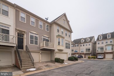 46360 Pryor Square, Sterling, VA 20165 - photo 2