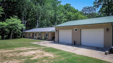 Welcome Home!  Single story 1950 sqft home with ov