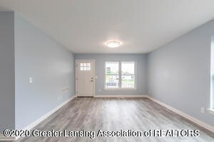 4303 Glenburne Blvd, Lansing, MI 48911 - photo 2